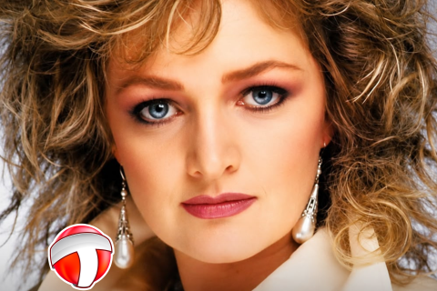 Luto na música: morre aos 75 anos a cantora Bonnie Tyler, voz de grandes sucessos mundiais