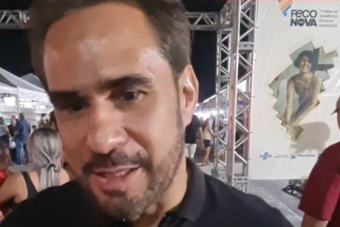 Prefeito Anderson Pedrosa destaca fortalecimento da economia durante a Fecom Nova Russas e o 2º Salão do Artesanato