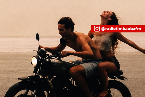 “Quando as coisas derem certo, não mude a mulher da sua vida. Mude a vida da mulher que esteve ao seu lado todo esse tempo.”