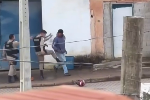 Abordagem policial registrada em vídeo viraliza e gera discussão nas redes