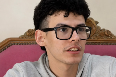 ”‘Não pedi para nascer’: influenciador diz que não trabalha e causa polêmica nas redes.”